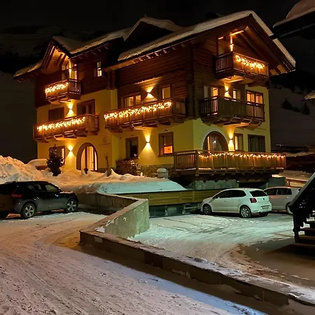 Wooden House Alpstuga *