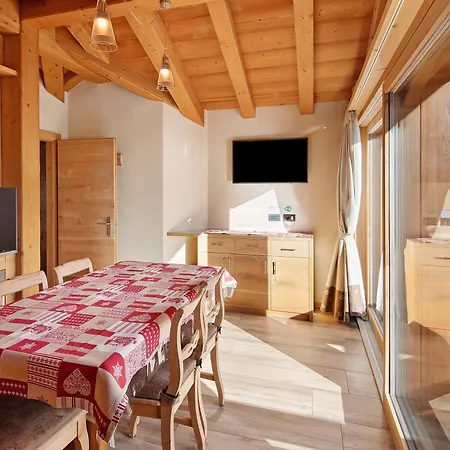 Alpstuga Wooden House