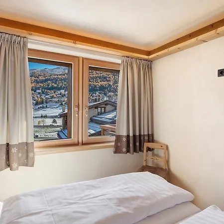 Alpstuga Wooden House *