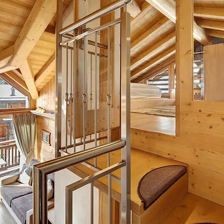 Alpstuga Wooden House Livigno